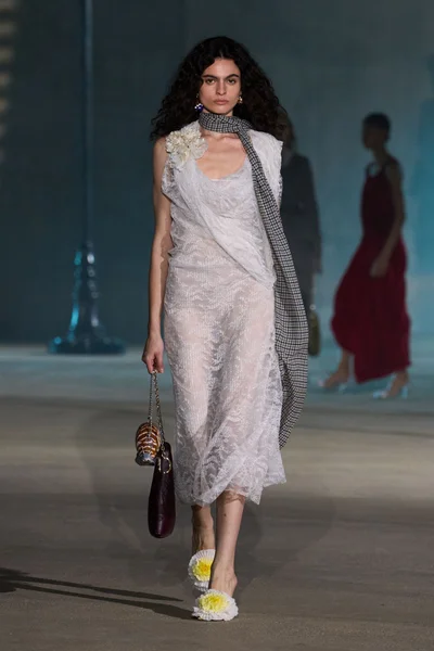 Look 72